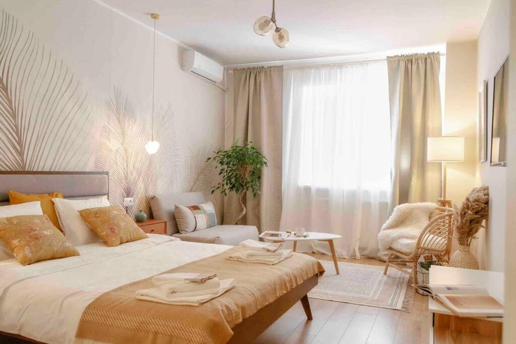 Bright Studio - Top Location - Old Town + Netflix Boekarest Buitenkant foto